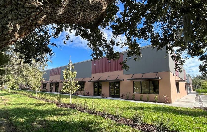NEW FLEX SPACE FOR SALE IN THE FASTEST-GROWING REGION IN FLORIDA A UNIQUE NEW PROPERTY IN A PRIME LOCATION Solutions Business Plaza is located at 4214 Solutions Lane, Bradenton (Lakewood Ranch Business Park), FL 34211, in the thriving Tampa Bay metro area, a short distance from four international airports, and easy access to I-75. Phase 1 is sold out. Phase 2, a NEW flex space building of 16,132 SF each, consisting of a total of 8 units of approx. 2,016.50 SF each is now ready for occupation. Each unit measures approx. 27’-3” x 74’, consisting of an air-conditioned office (300 SF), restroom (48 SF) and a warehouse space (1668.50 SF).