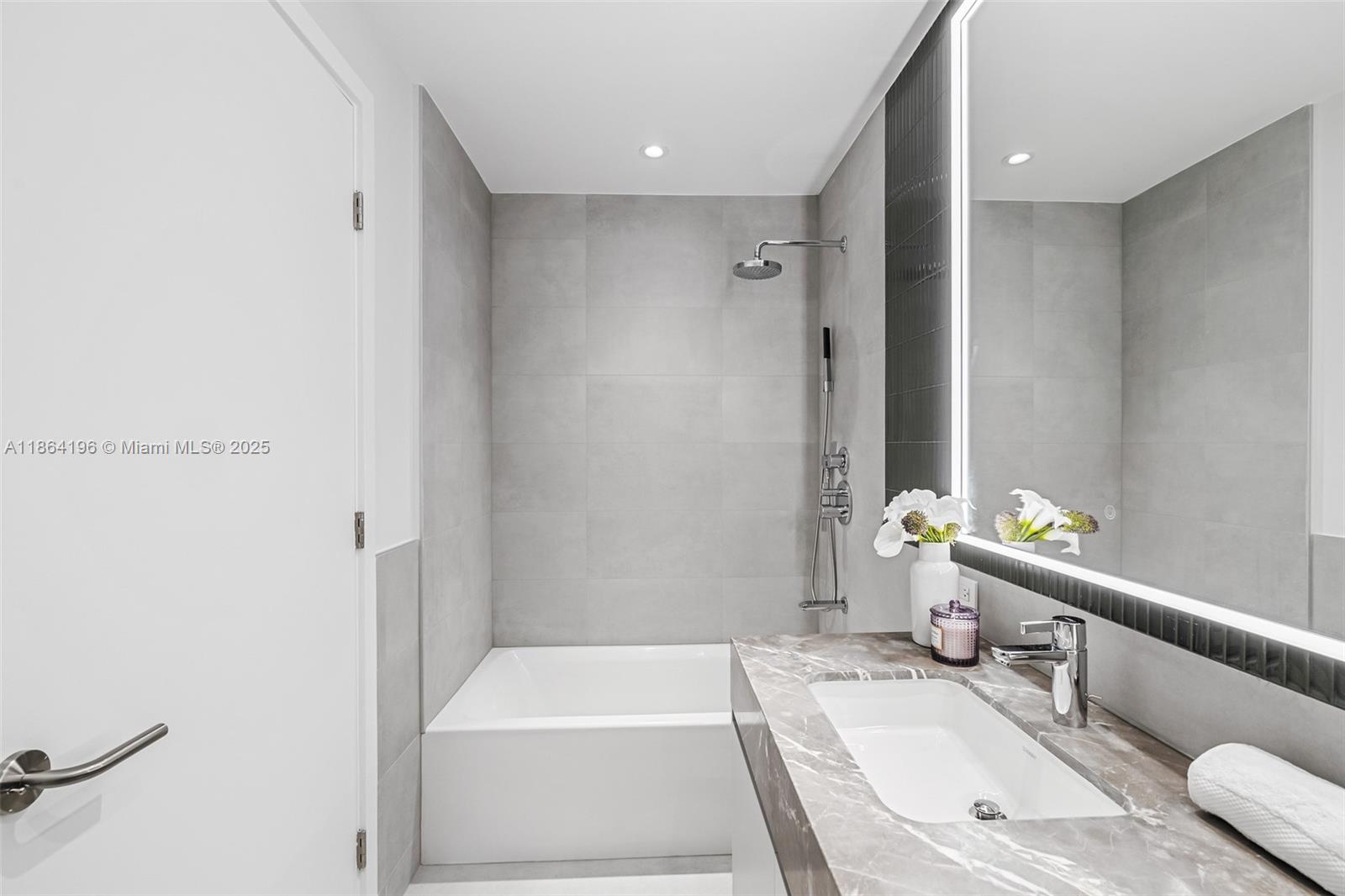 Five Park Miami Beach - Residential