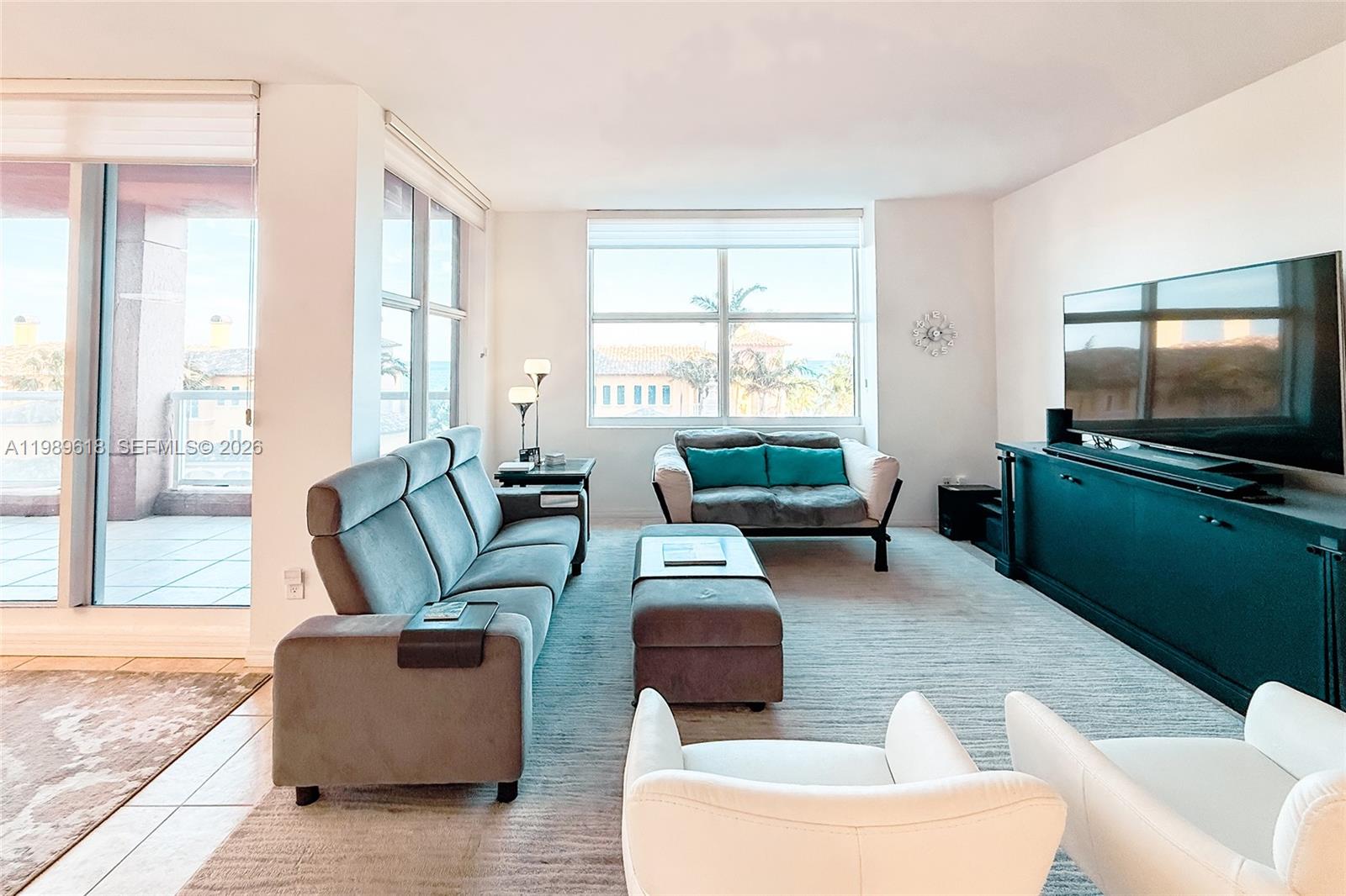 PALMS TOWER ONE CONDO - Residential