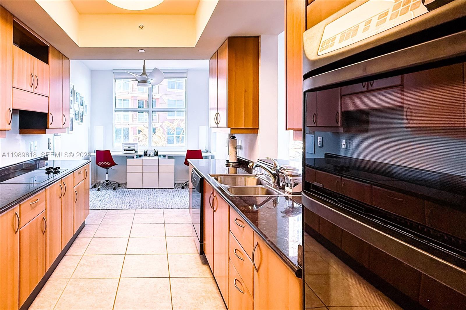 PALMS TOWER ONE CONDO - Residential