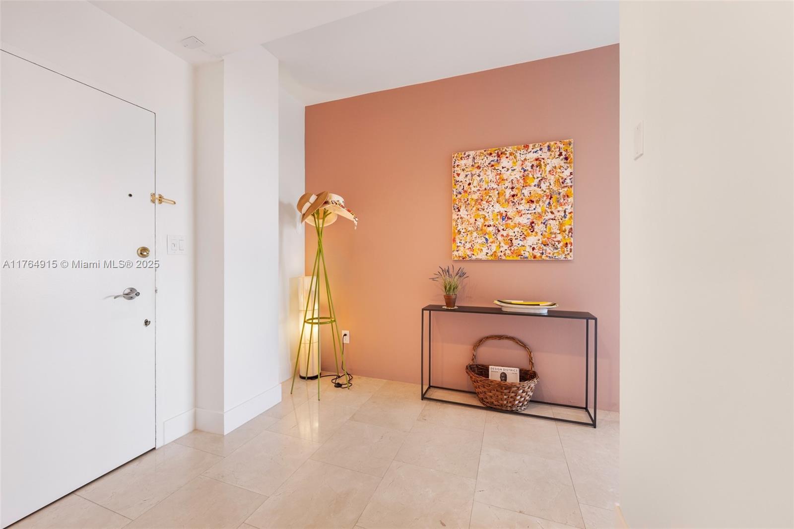 4925 Collins Ave 8G