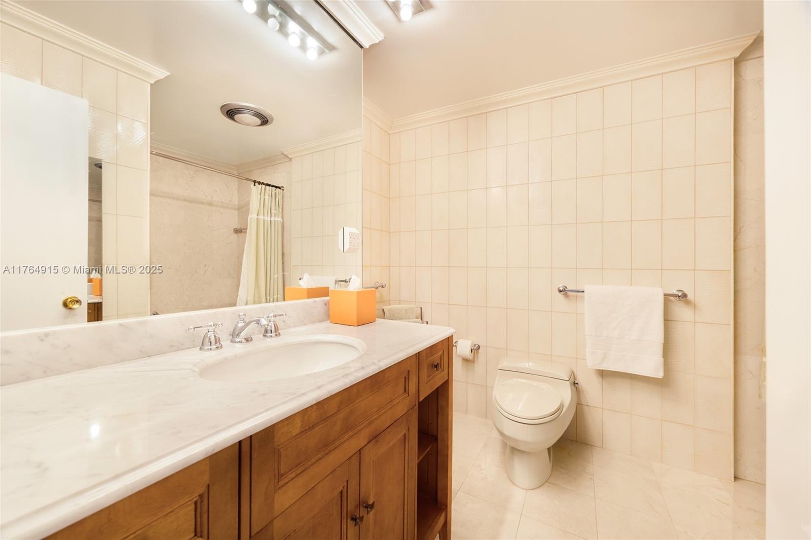 THE EXECUTIVE CONDO - Residential