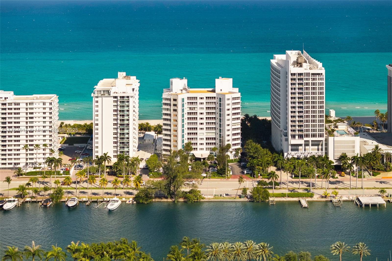 THE EXECUTIVE CONDO - Residential