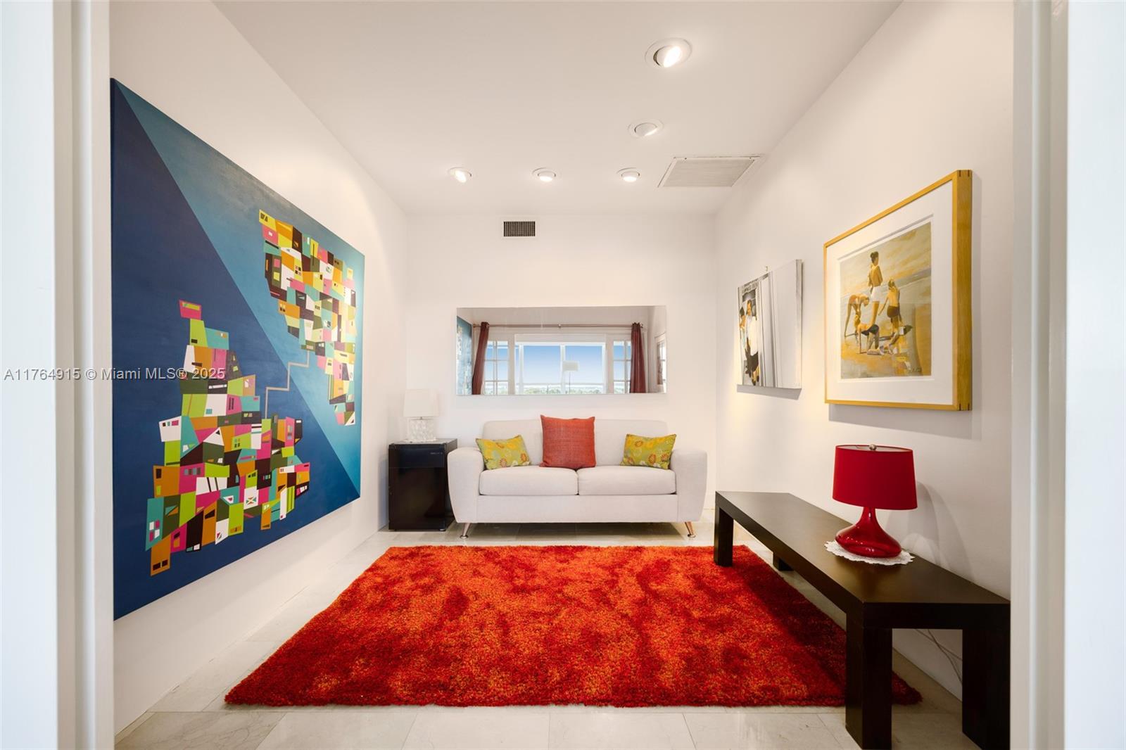 THE EXECUTIVE CONDO - Residential