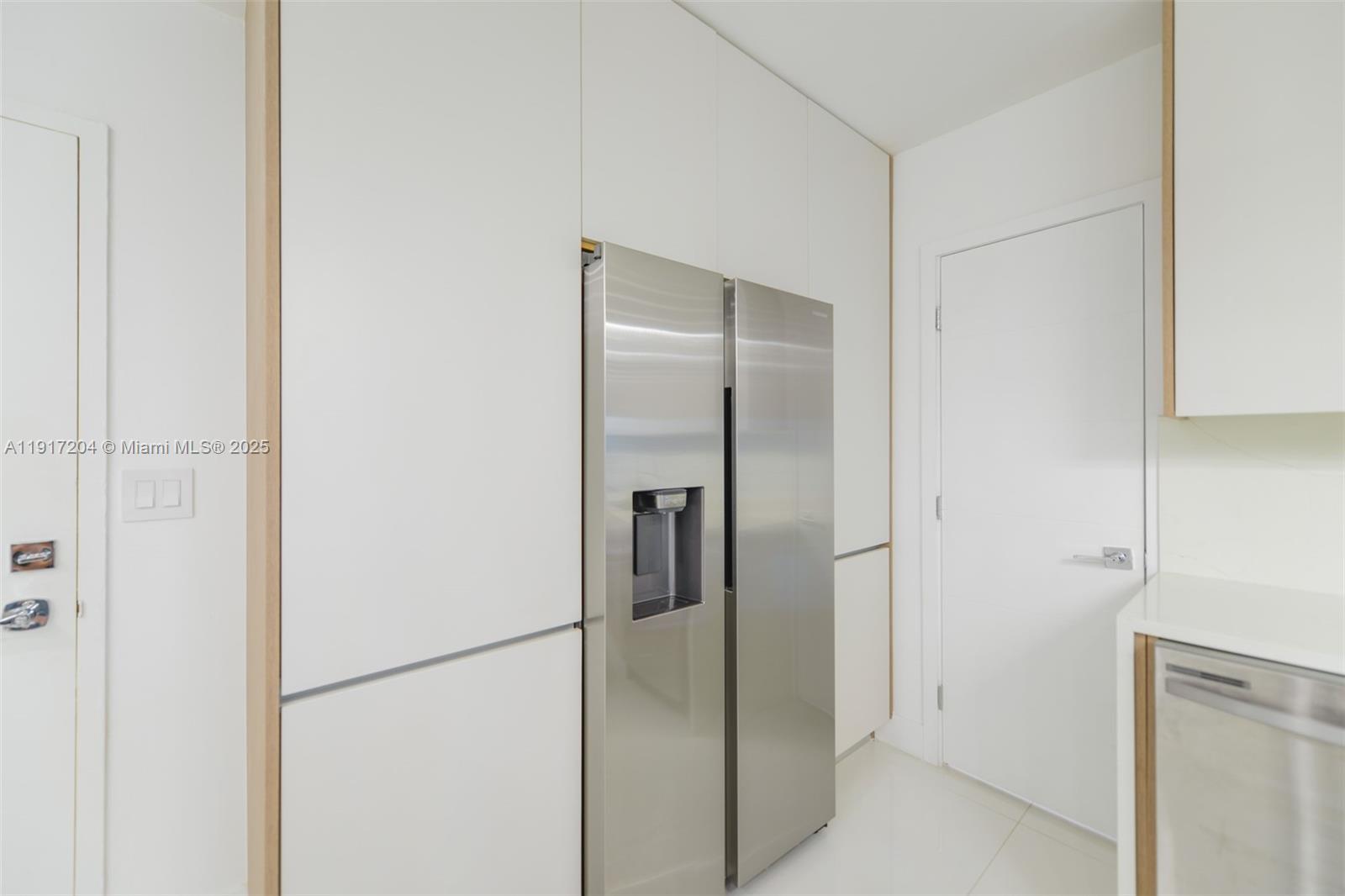 HEMISPHERES CONDO - Residential Lease