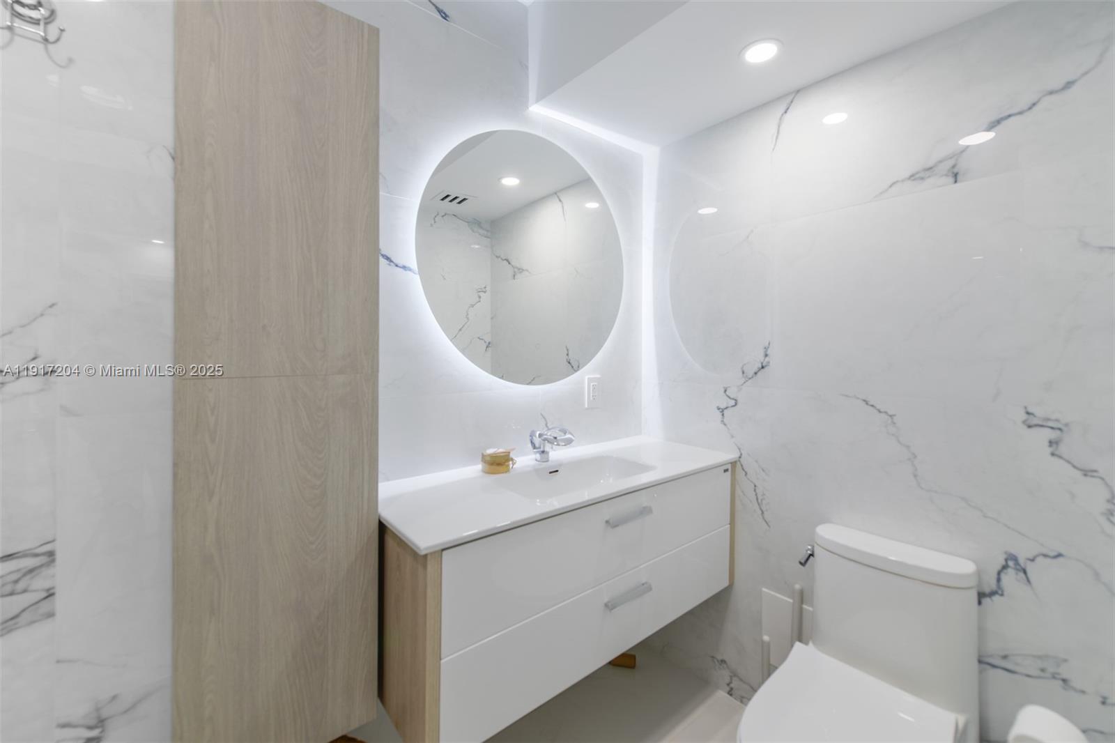 HEMISPHERES CONDO - Residential Lease