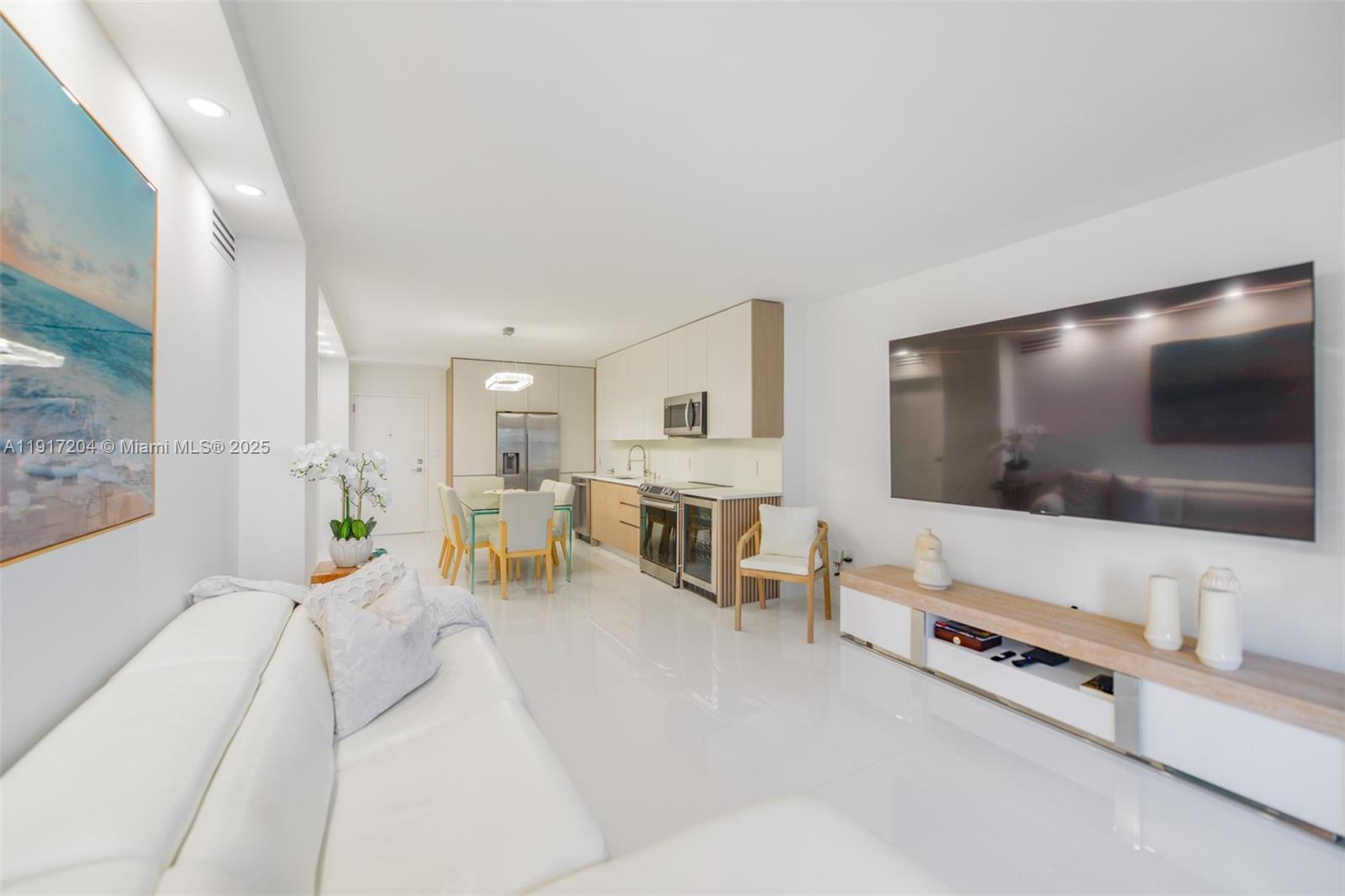 HEMISPHERES CONDO - Residential Lease