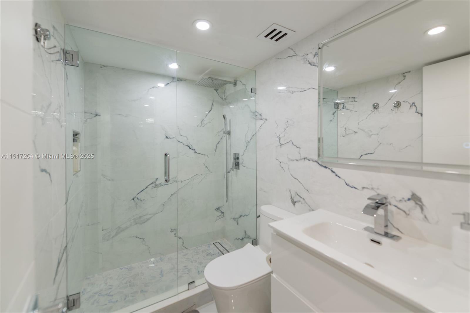 HEMISPHERES CONDO - Residential Lease