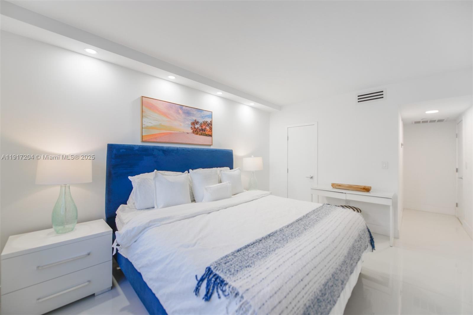 HEMISPHERES CONDO - Residential Lease