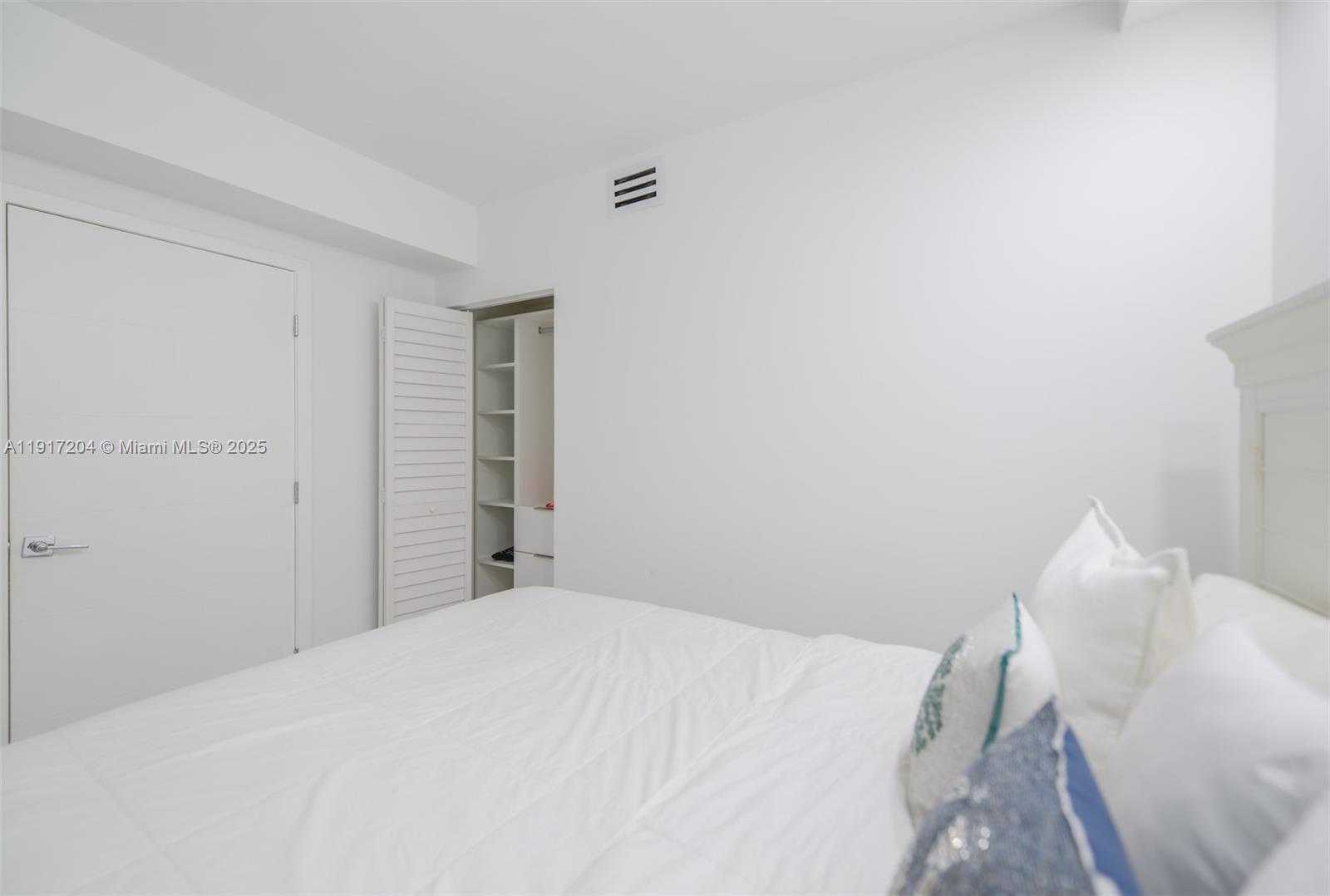 HEMISPHERES CONDO - Residential Lease