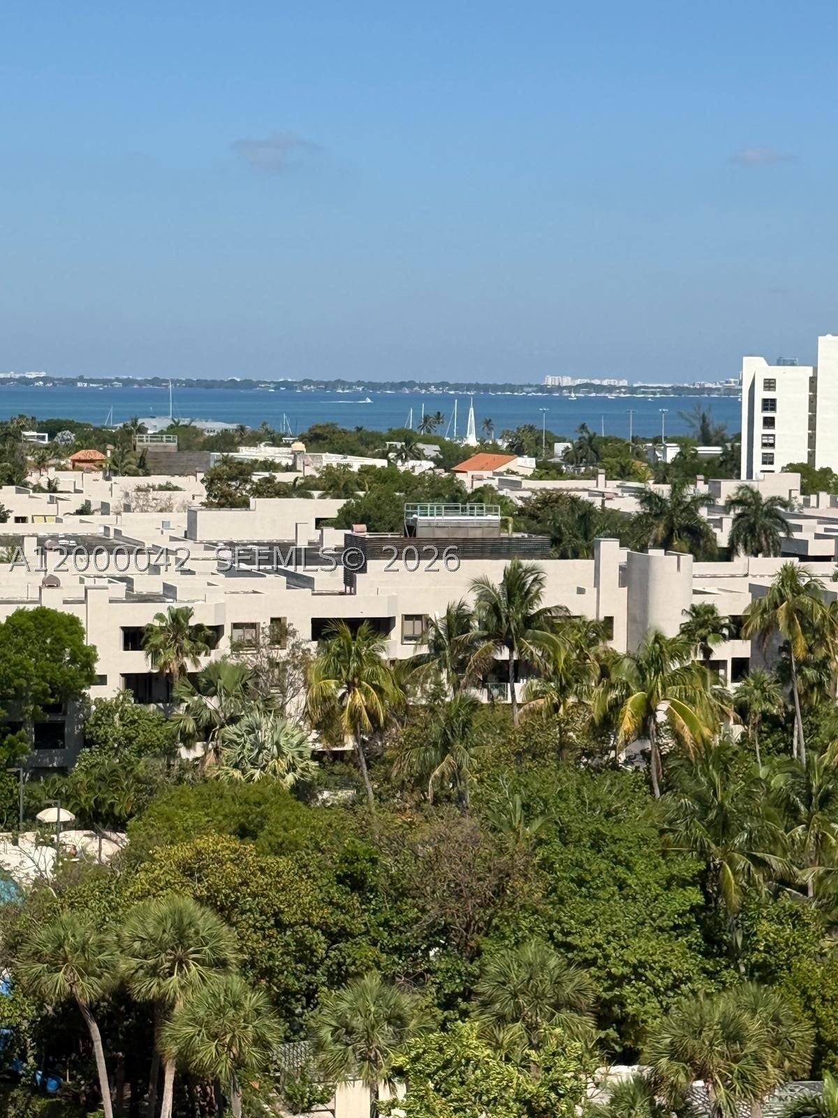 201 Crandon Blvd 932