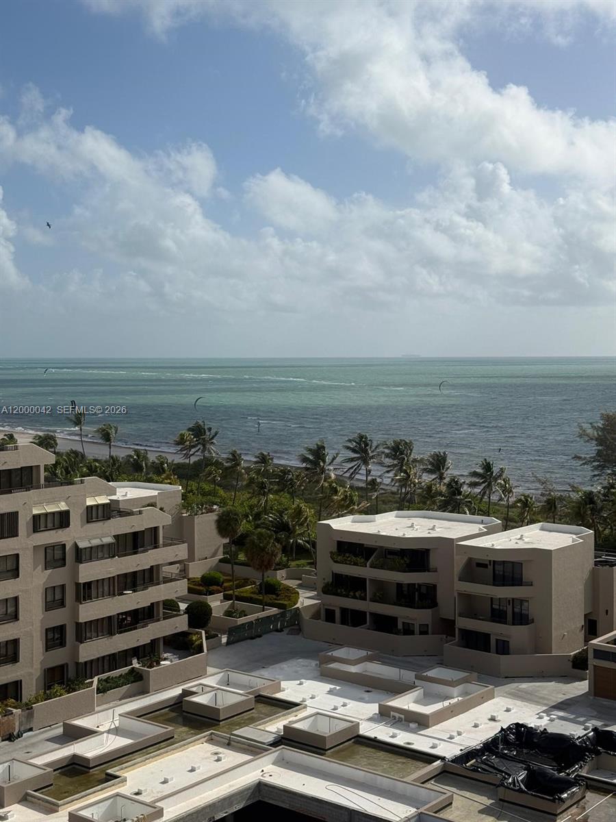 201 Crandon Blvd 932