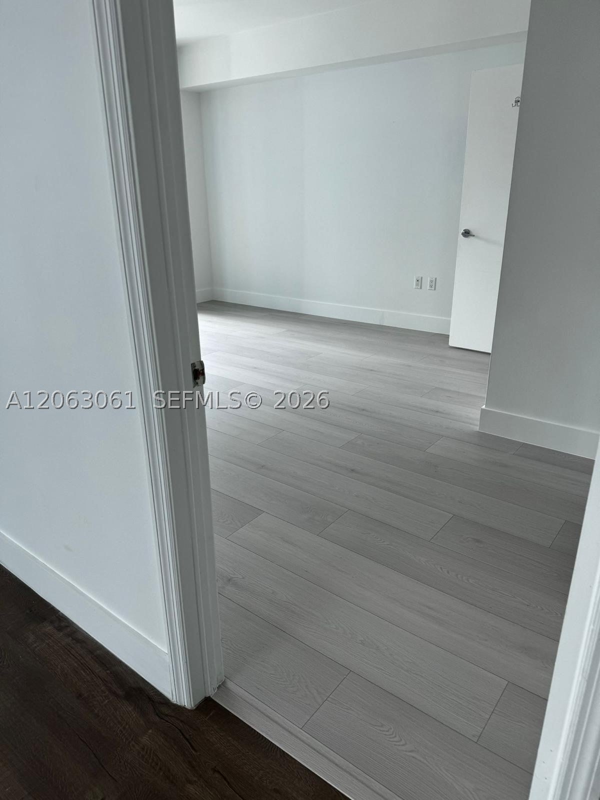 500 Brickell Ave 1207