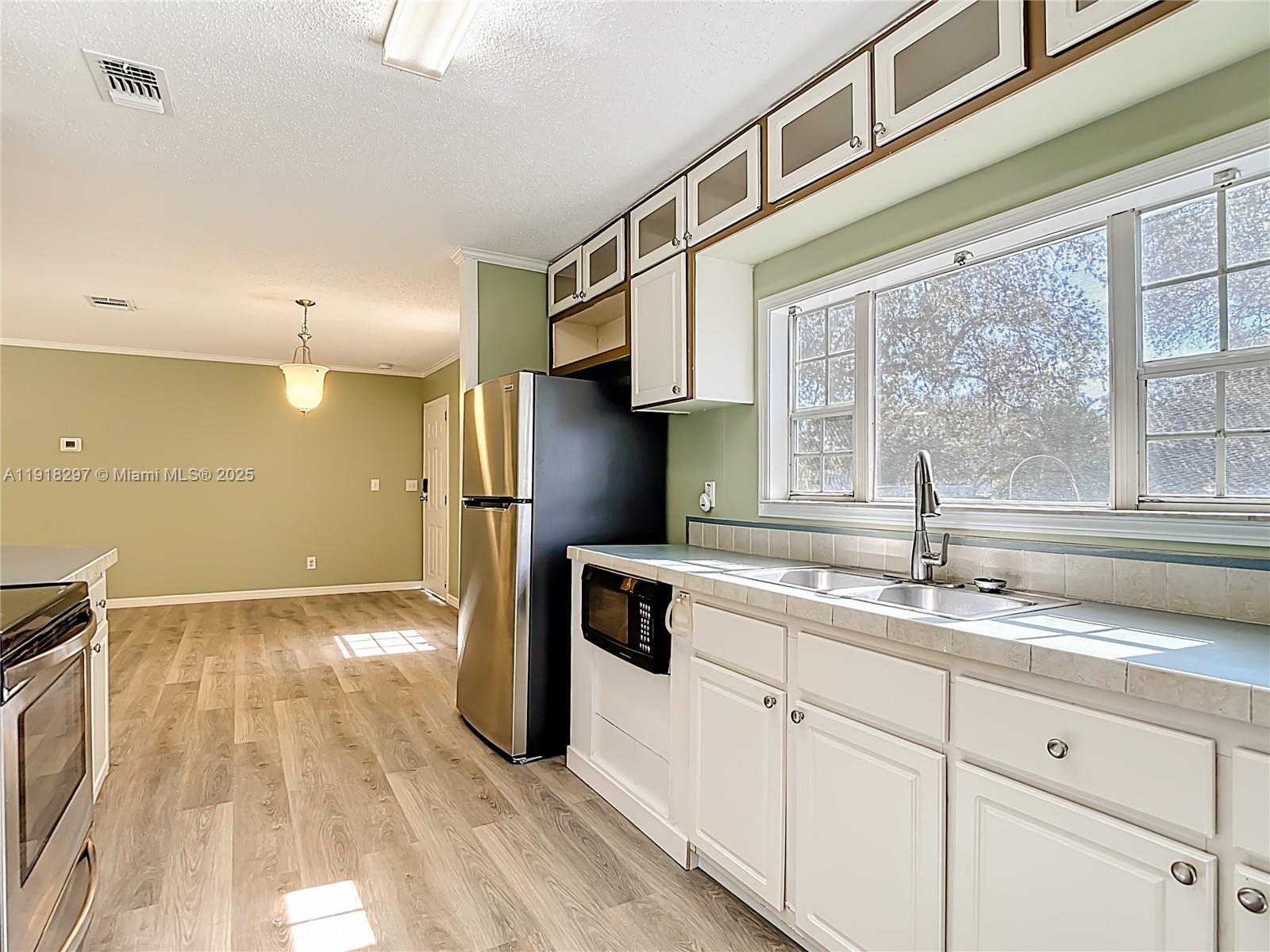 Port LaBelle - Residential