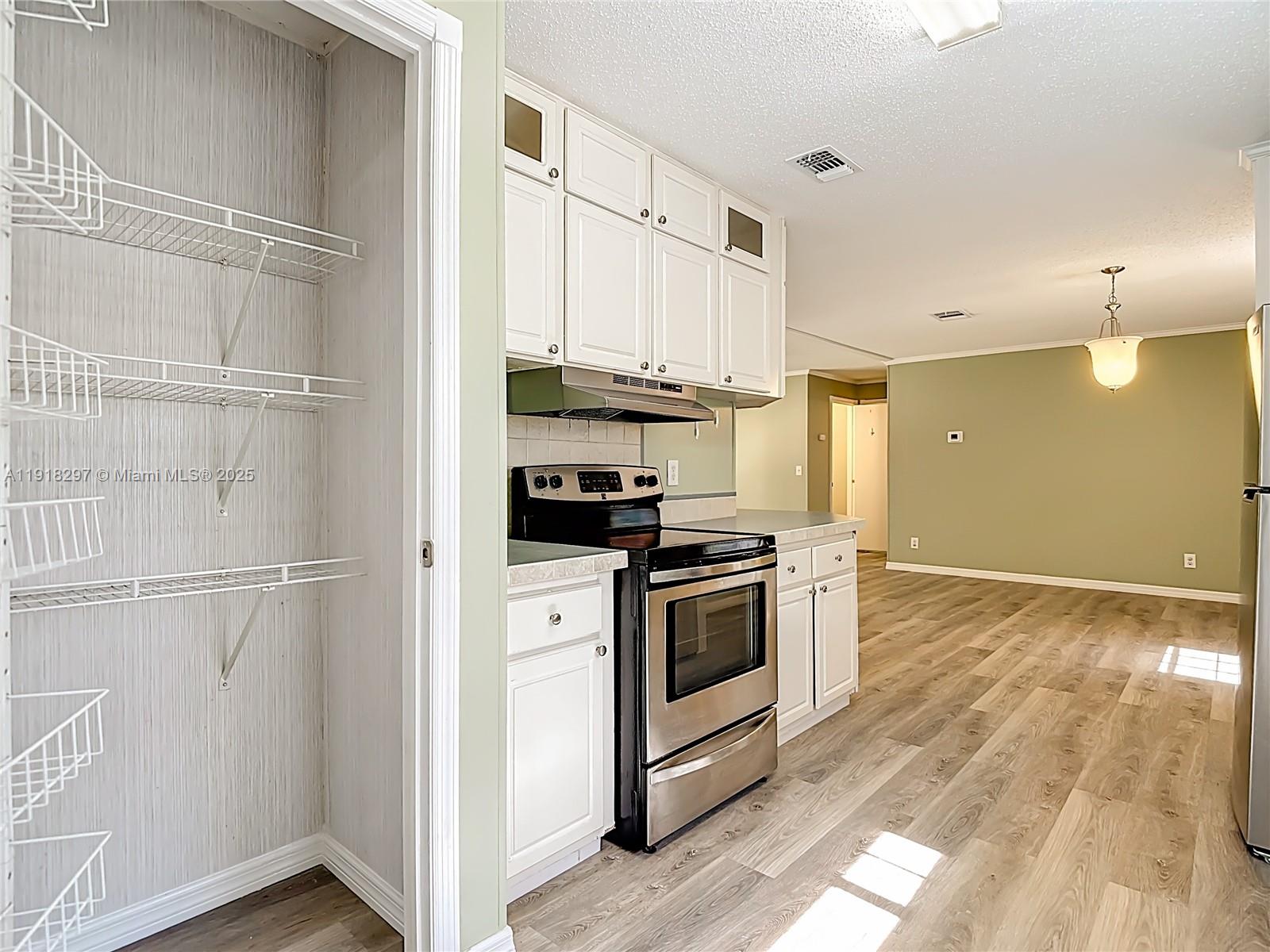 Port LaBelle - Residential