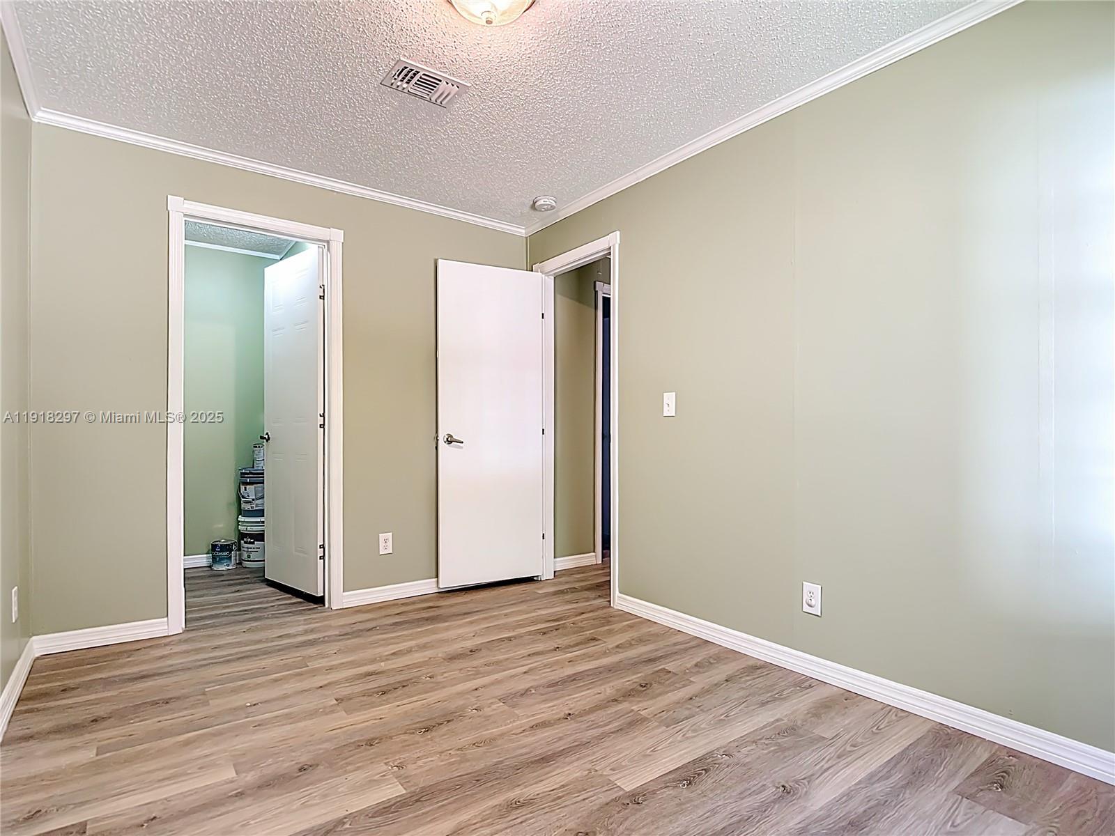 Port LaBelle - Residential