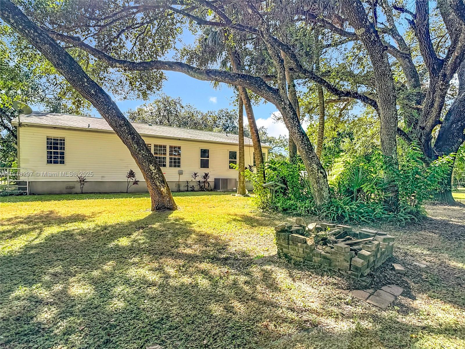 Port LaBelle - Residential