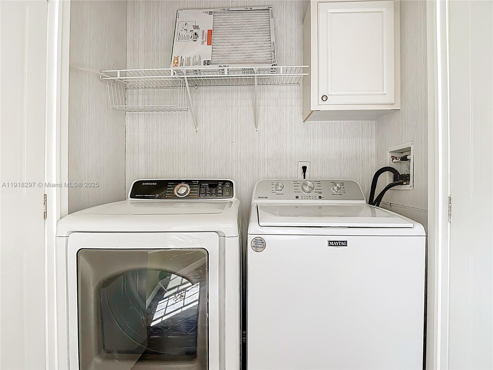 Port LaBelle - Residential