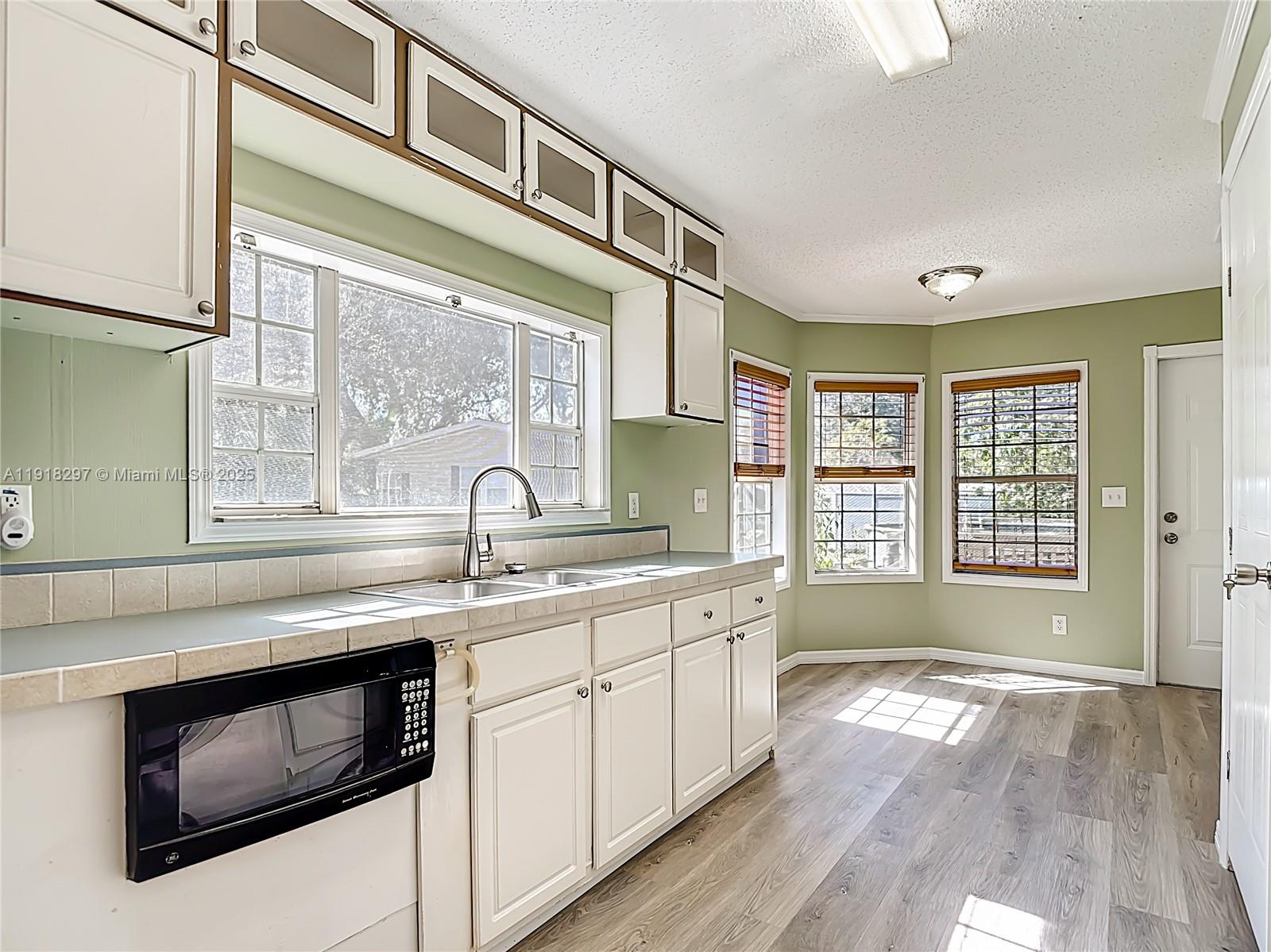 Port LaBelle - Residential