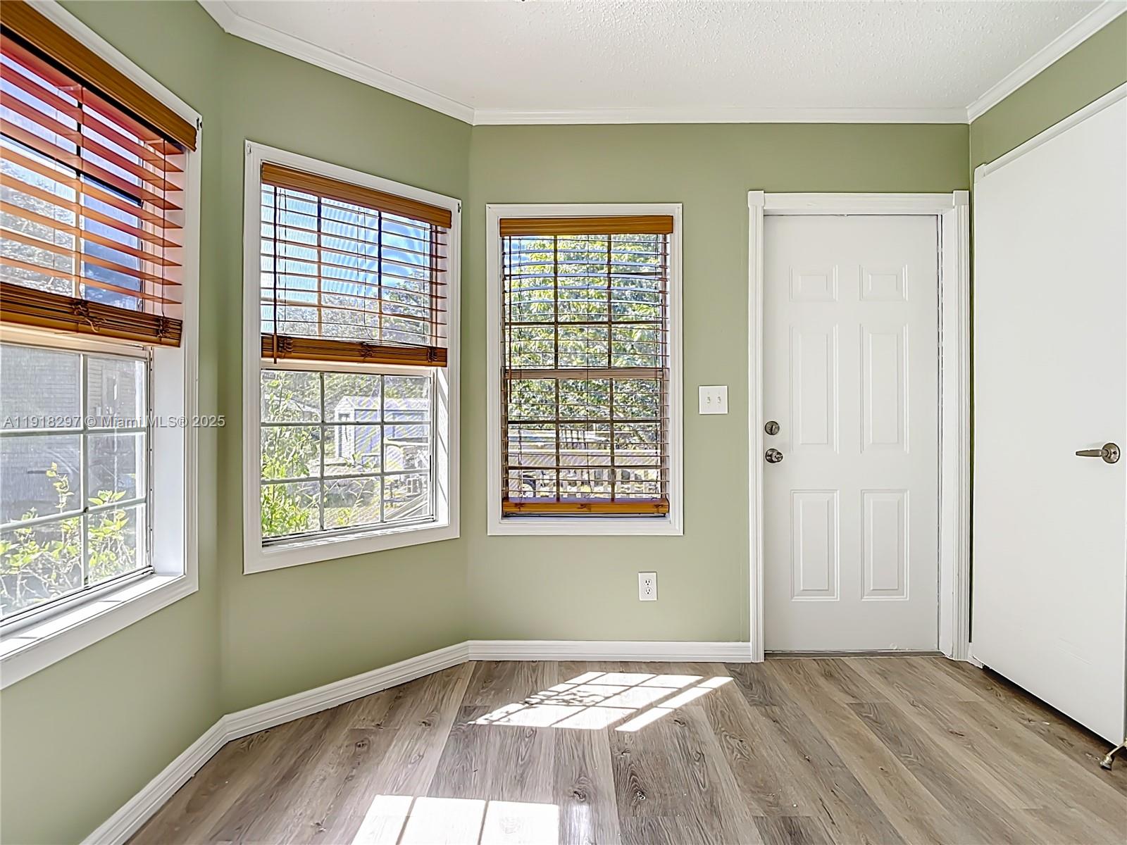 Port LaBelle - Residential