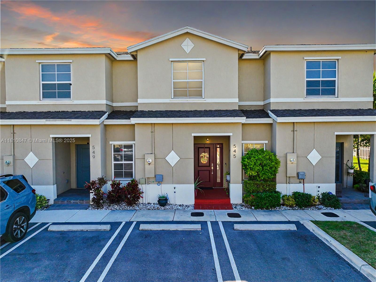 Stunning 3BD/3BA townhome in sought-after Keyes Pointe! Features an open living/dining area, kitchen w/ stainless steel appliances & ample storage. First-floor bedroom & full bath offer flexibility. Upstairs includes laundry room & 2 spacious bedrooms w/ en-suite baths & walk-in closets. Enjoy a fully fenced backyard w/ covered patio—perfect for relaxing. Low HOA! Prime location near shopping, top schools, dining, Homestead Hospital & FL Turnpike. 3D virtual tour available. May the Force be with you!