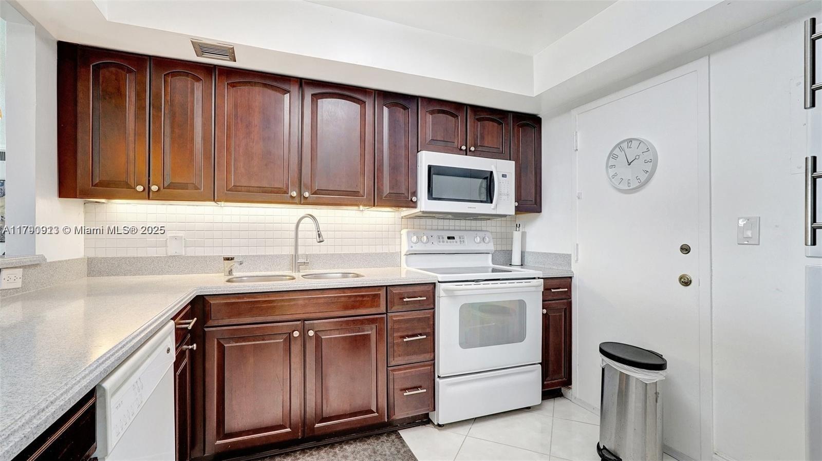 GOLDEN HORN SOUTH CONDO - Residential
