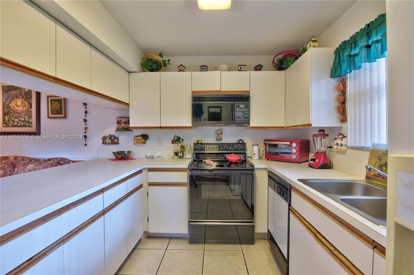 Photo 11 of 36 of 13989 SW 94th Cir Ln 104-2 townhome