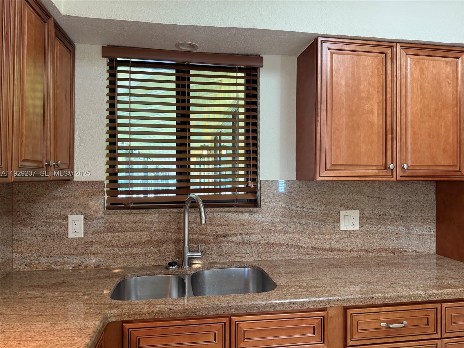 ATLANTIC SHORES DIXIE HIG - Residential Lease