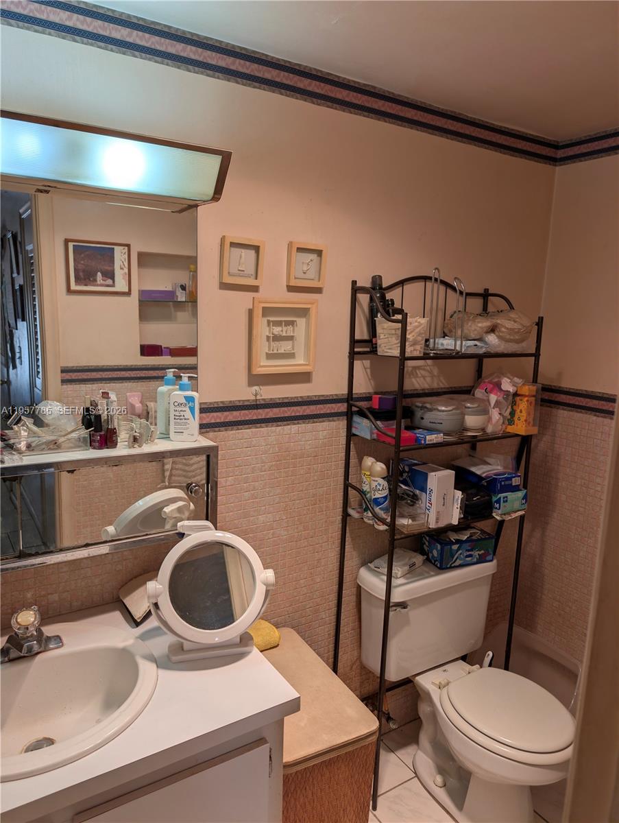 RODMAN OF HOLLYWOOD CONDO - Residential