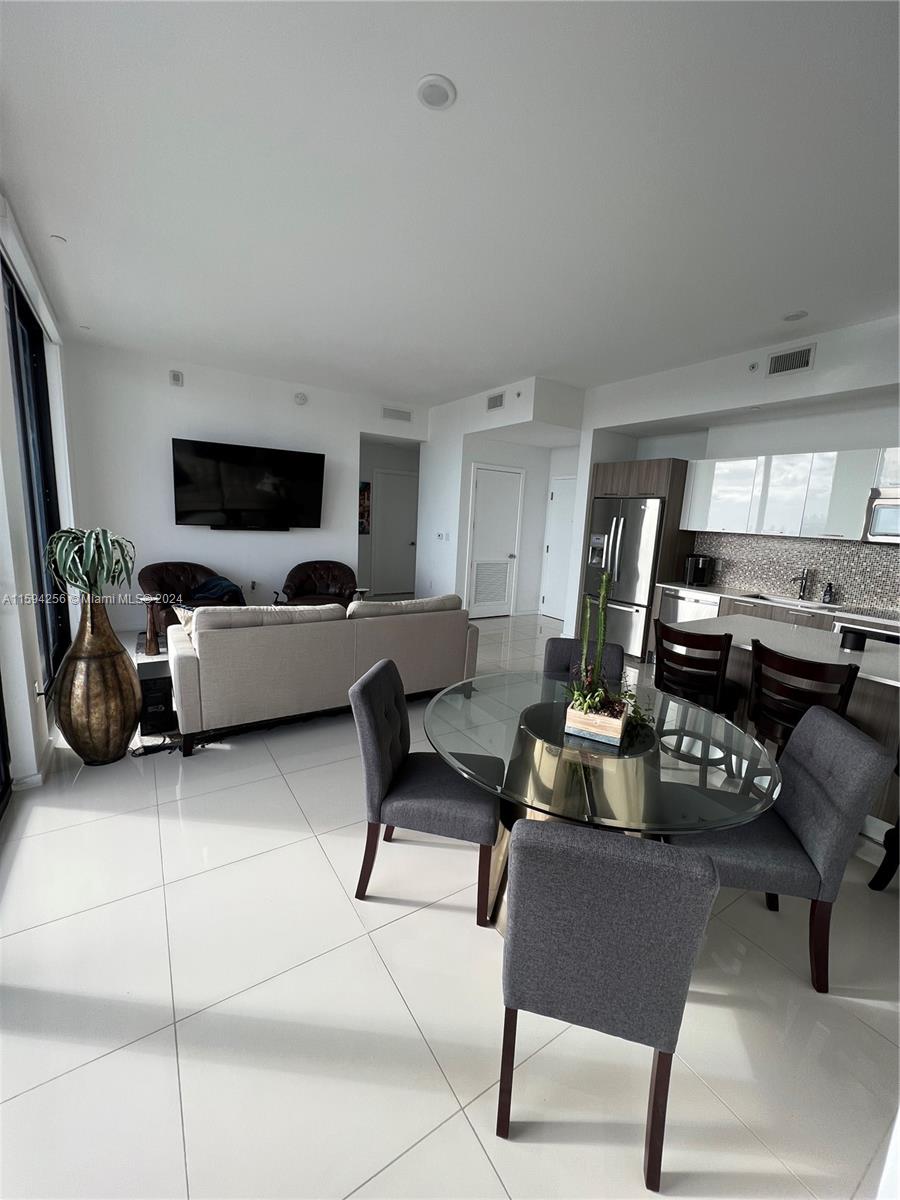 5252 PASEO CONDO - Residential