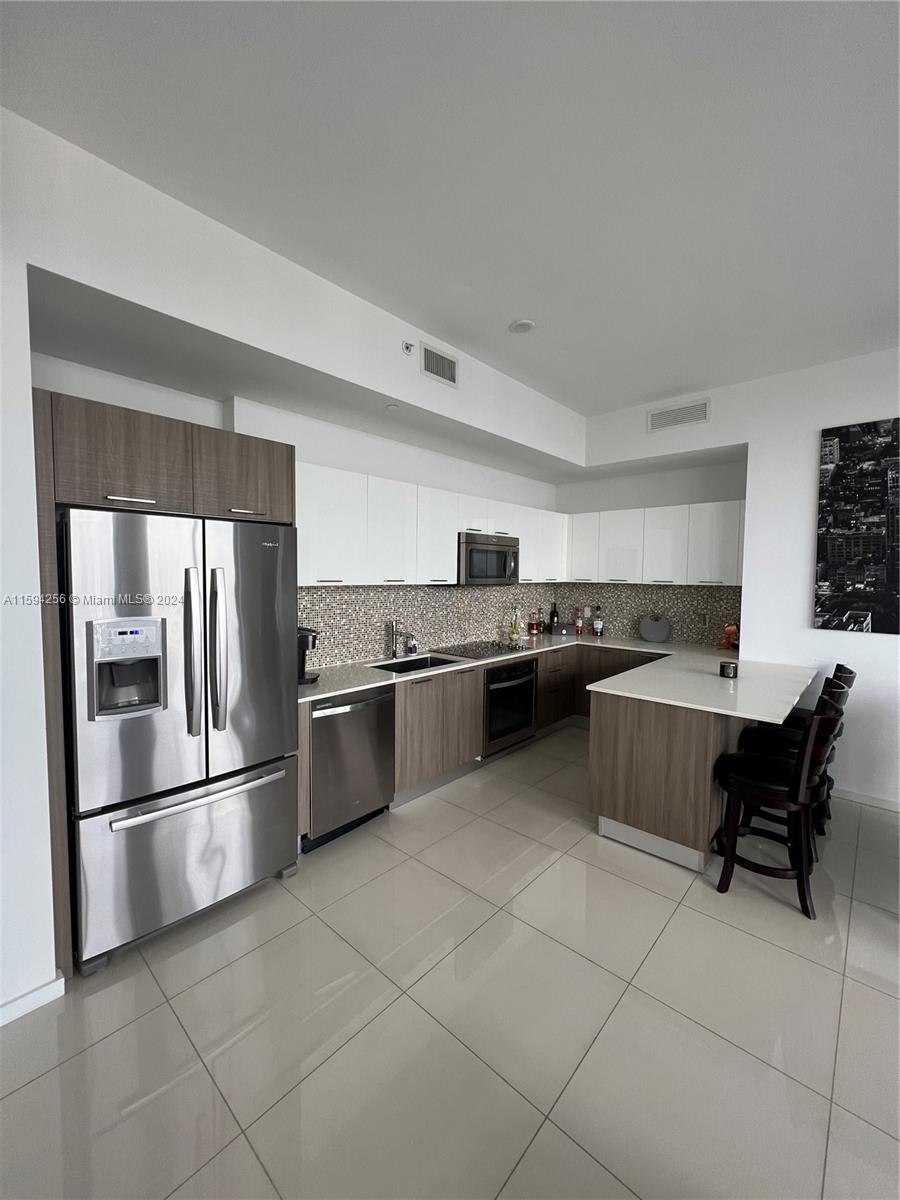 5252 PASEO CONDO - Residential