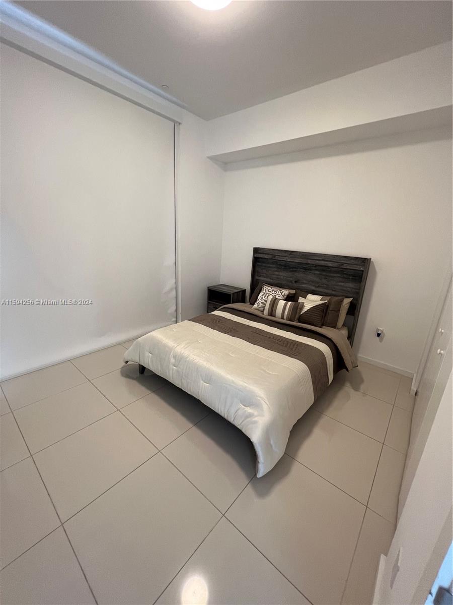 5252 PASEO CONDO - Residential