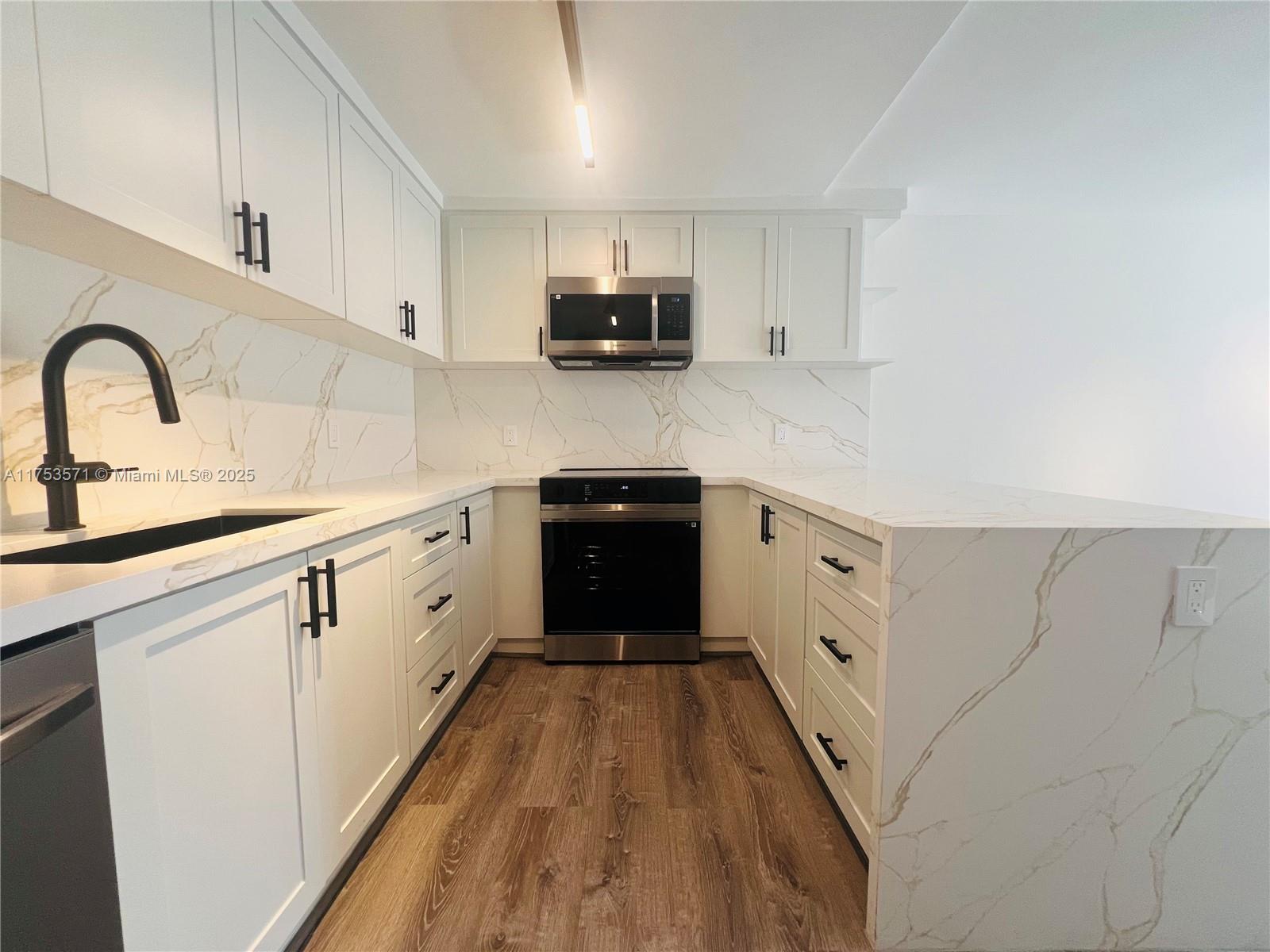 LASER CONDO - Residential