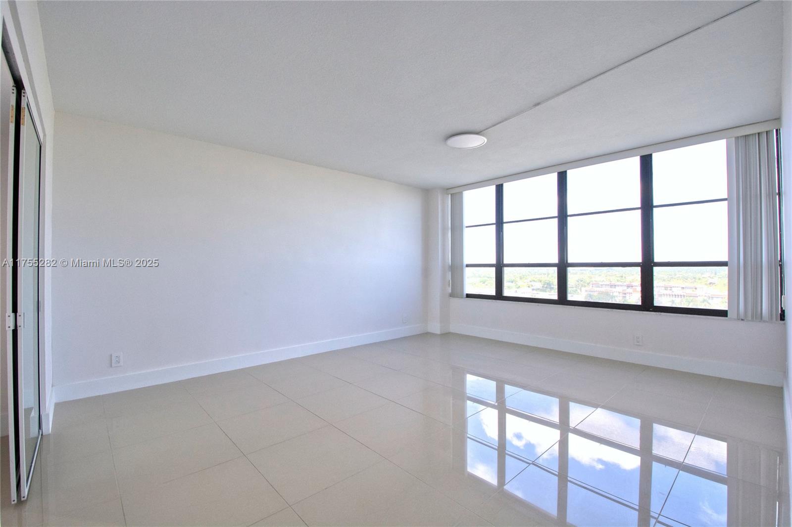 OLYMPUS CONDO PHASE - Residential