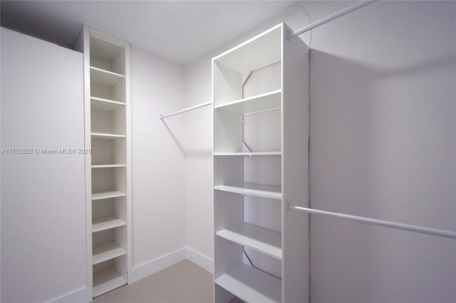 OLYMPUS CONDO PHASE - Residential