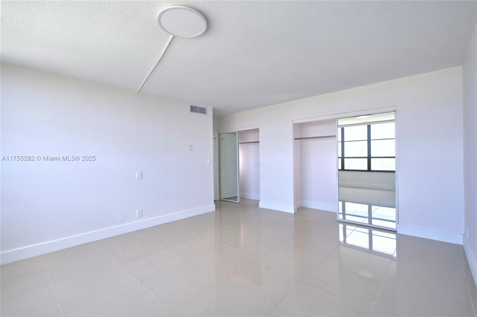 OLYMPUS CONDO PHASE - Residential