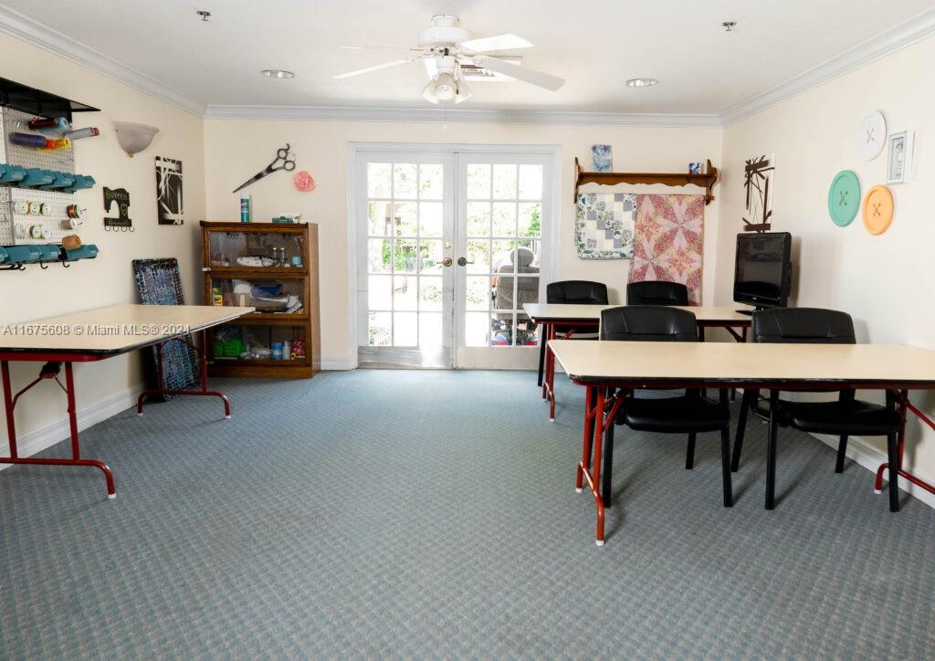 301 PENINSULAR DR
