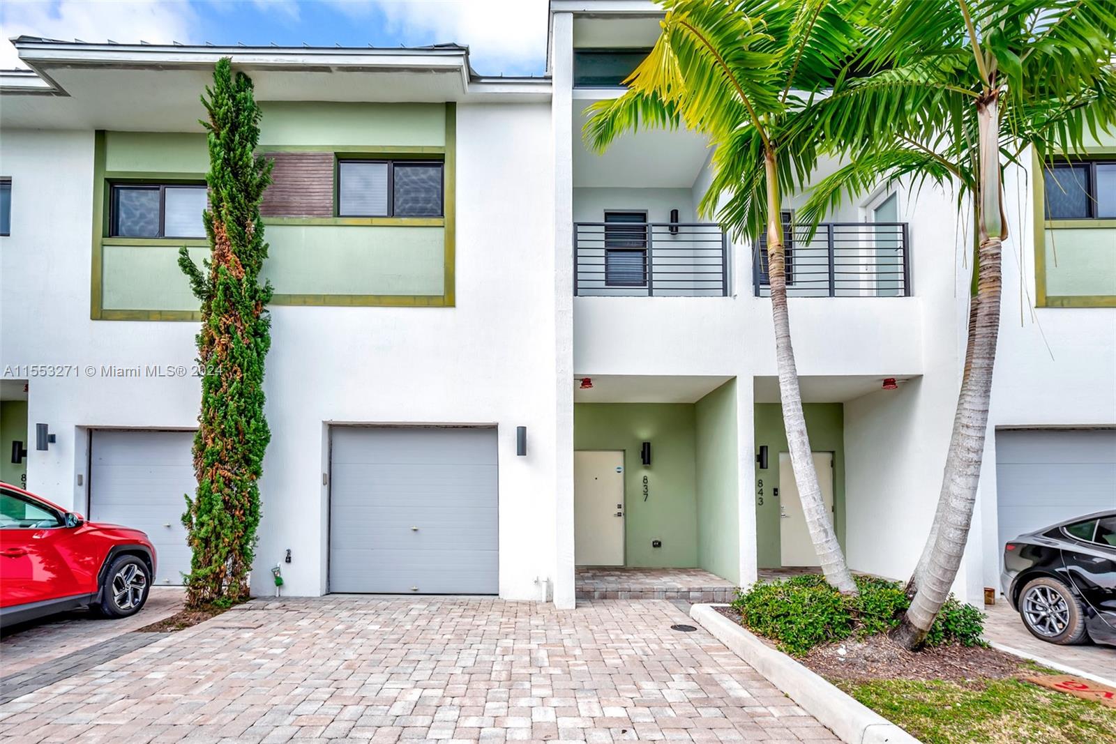 Modern townhouse in the gated community Strata at Plantation. This townhouse features 3 bedrooms, 2.5 baths, and a 1 car garage. With high ceilings and an open floor plan, the unit feels bright and spacious. Stainless steel appliances, European cabinetry, and a signature island adorn the kitchen. Tile flooring graces the first floor, while carpeting adorns the bedrooms on the second floor. The master bedroom boasts a large bathroom with dual vanity and rainfall shower, a spacious walk-in closet, and a private balcony. Additionally, the clubhouse, located a short distance from the unit, provides access to a pool and a gym. MINIMUM CREDIT SCORE REQUIRED BY HOA 650.