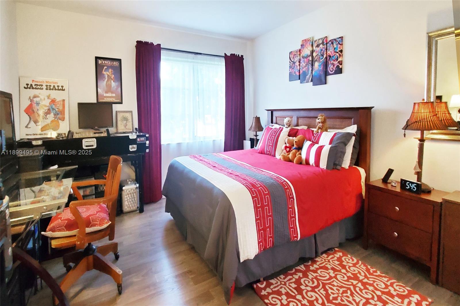 MANOR GROVE VILLAGE ONE I - Residential