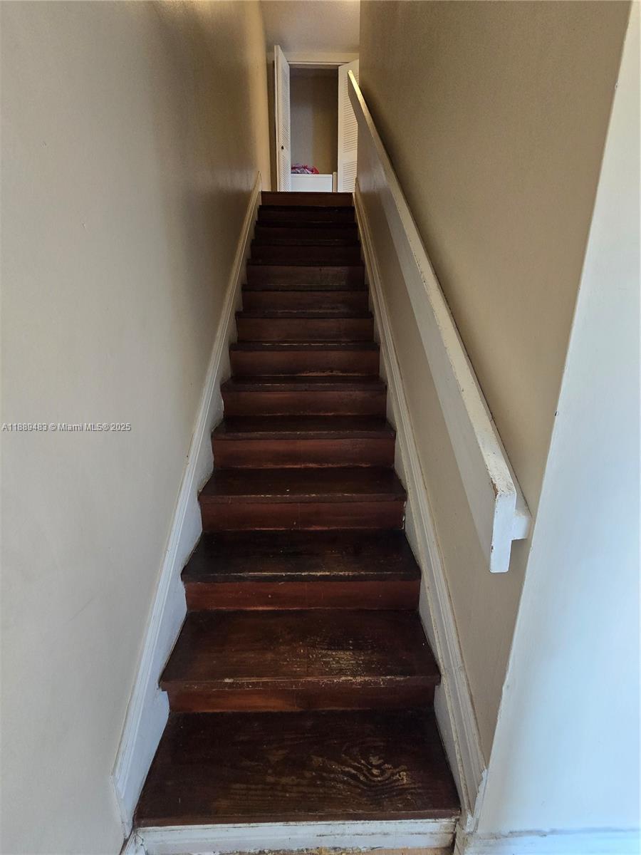 THE BEACH CLUB FONTAINEB - Residential