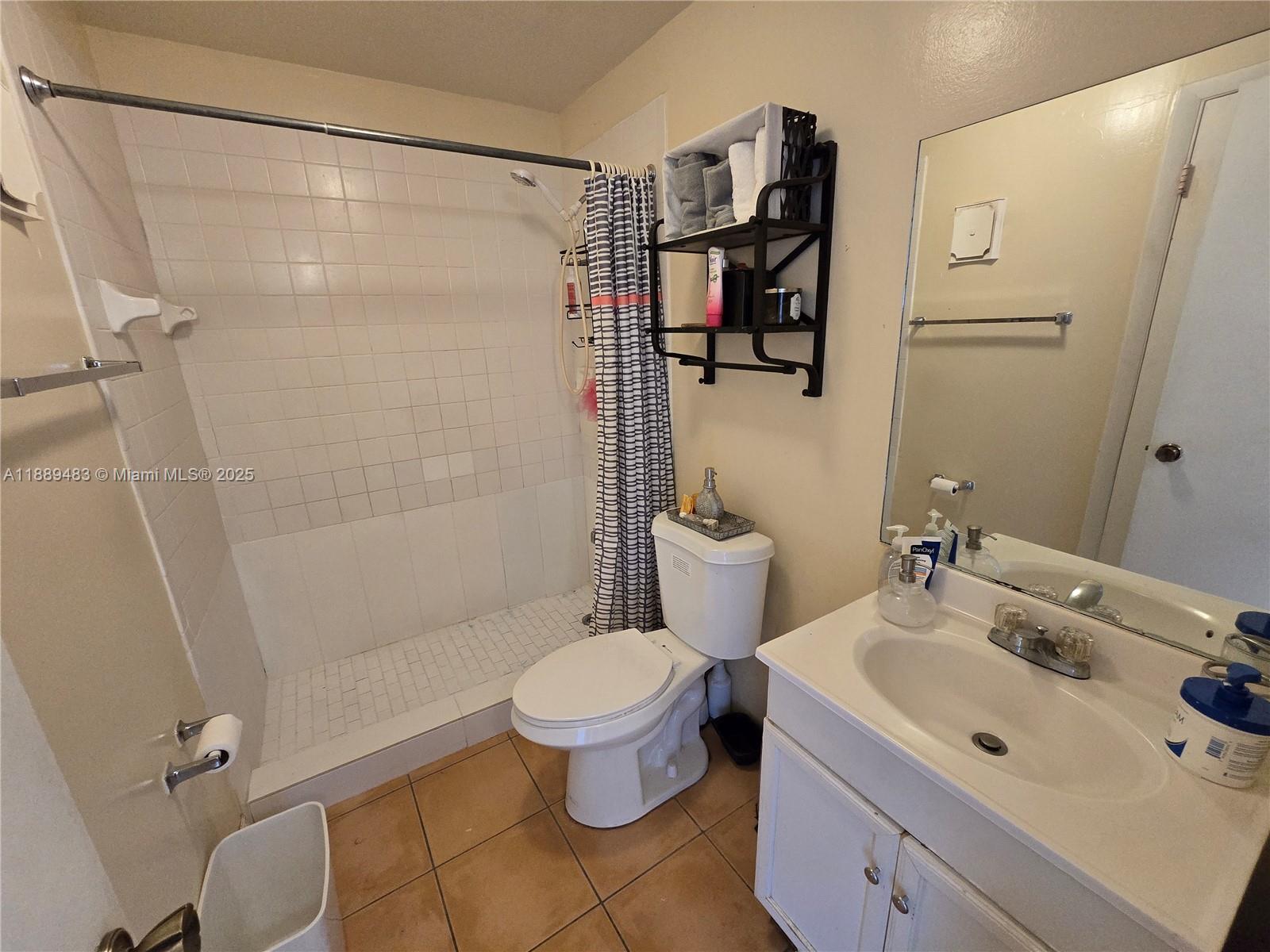 THE BEACH CLUB FONTAINEB - Residential