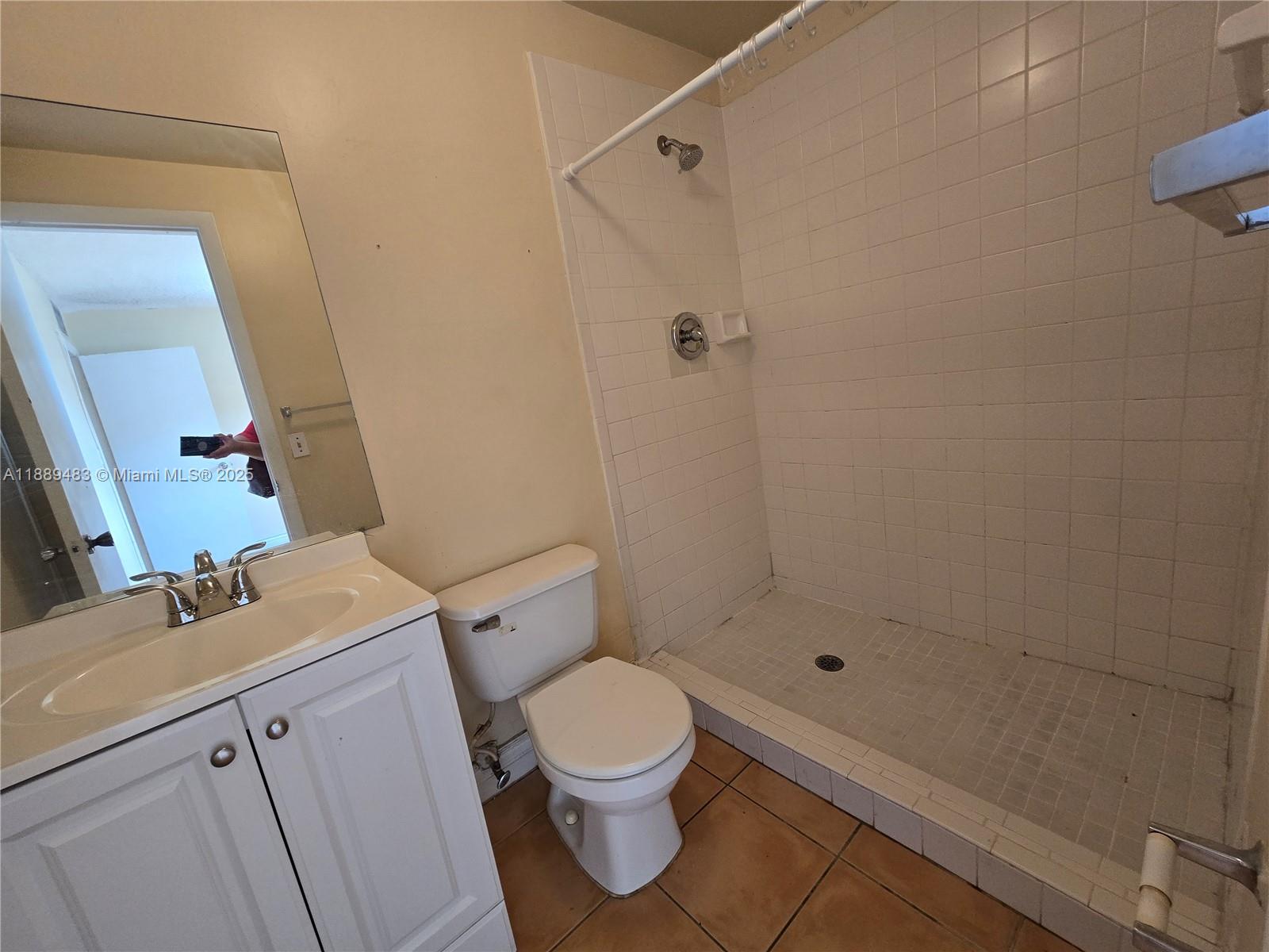 THE BEACH CLUB FONTAINEB - Residential