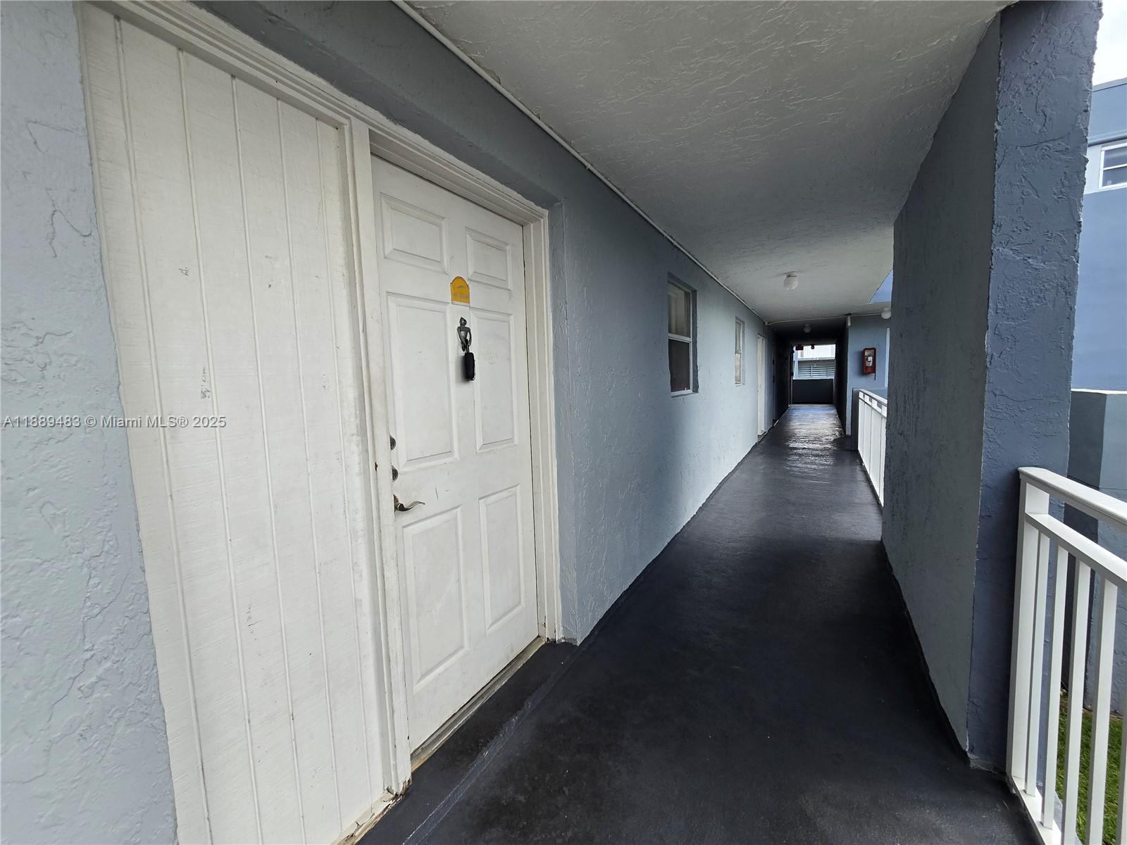 THE BEACH CLUB FONTAINEB - Residential