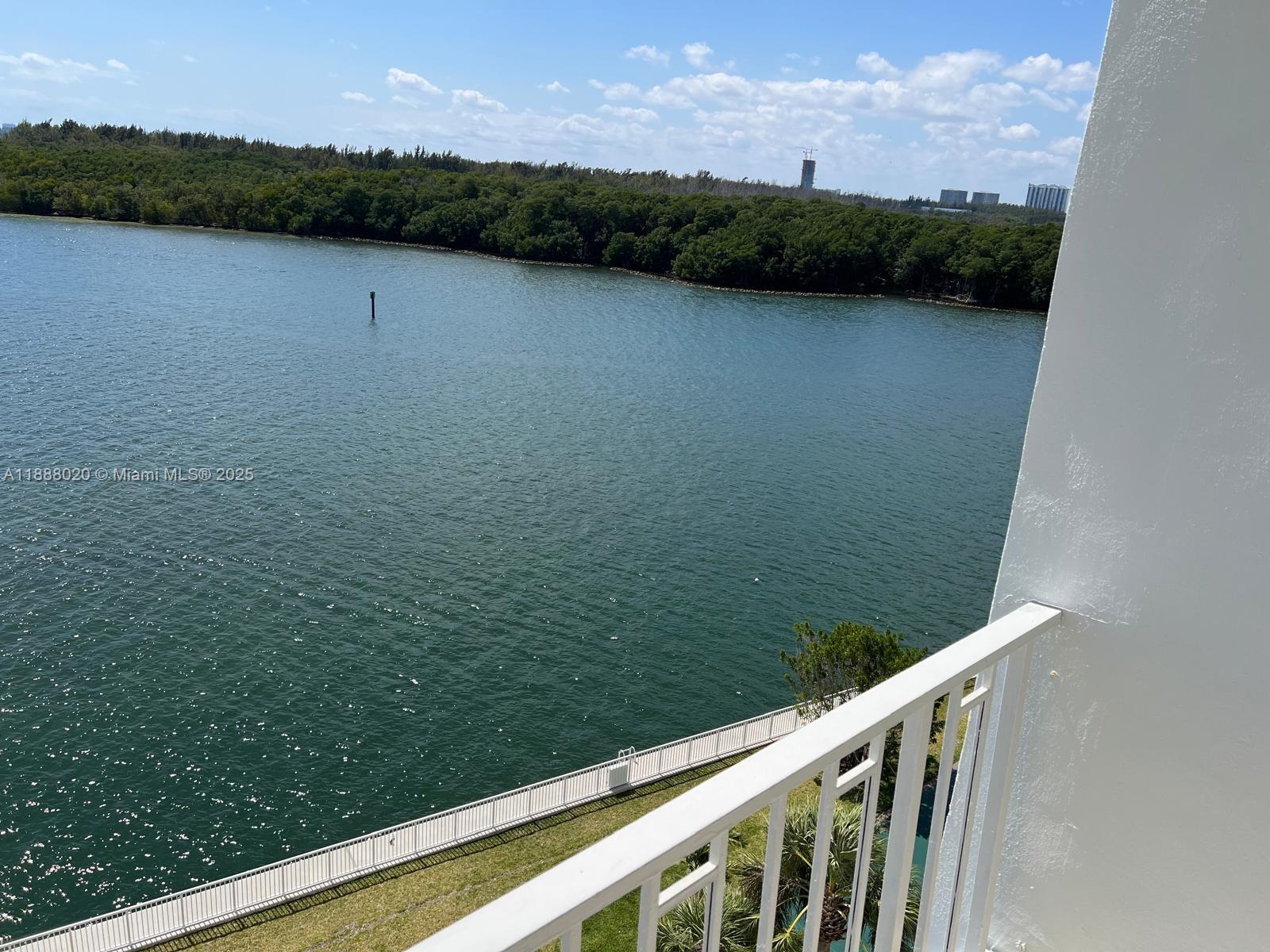 ARLEN HOUSE WEST CONDO - Residential Lease