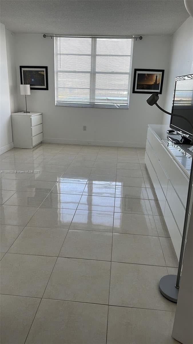 ARLEN HOUSE WEST CONDO - Residential Lease