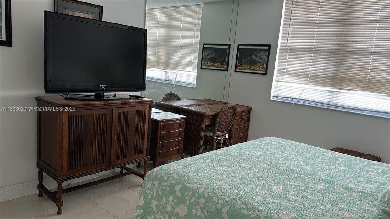 ARLEN HOUSE WEST CONDO - Residential Lease