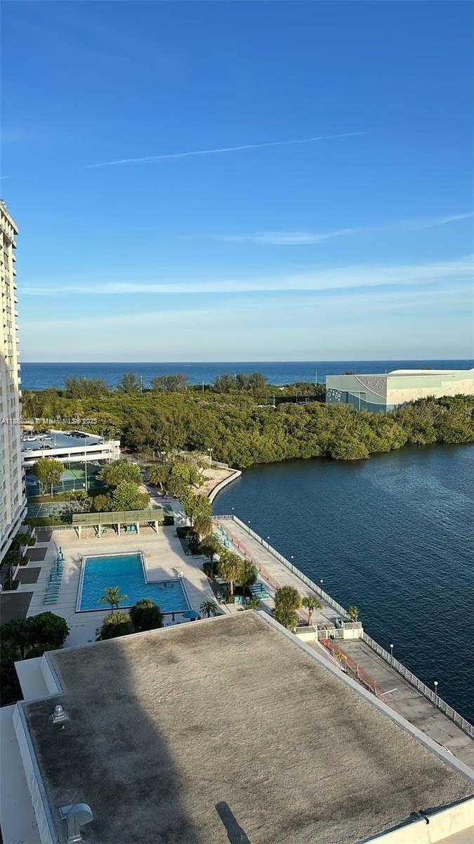 ARLEN HOUSE WEST CONDO - Residential Lease