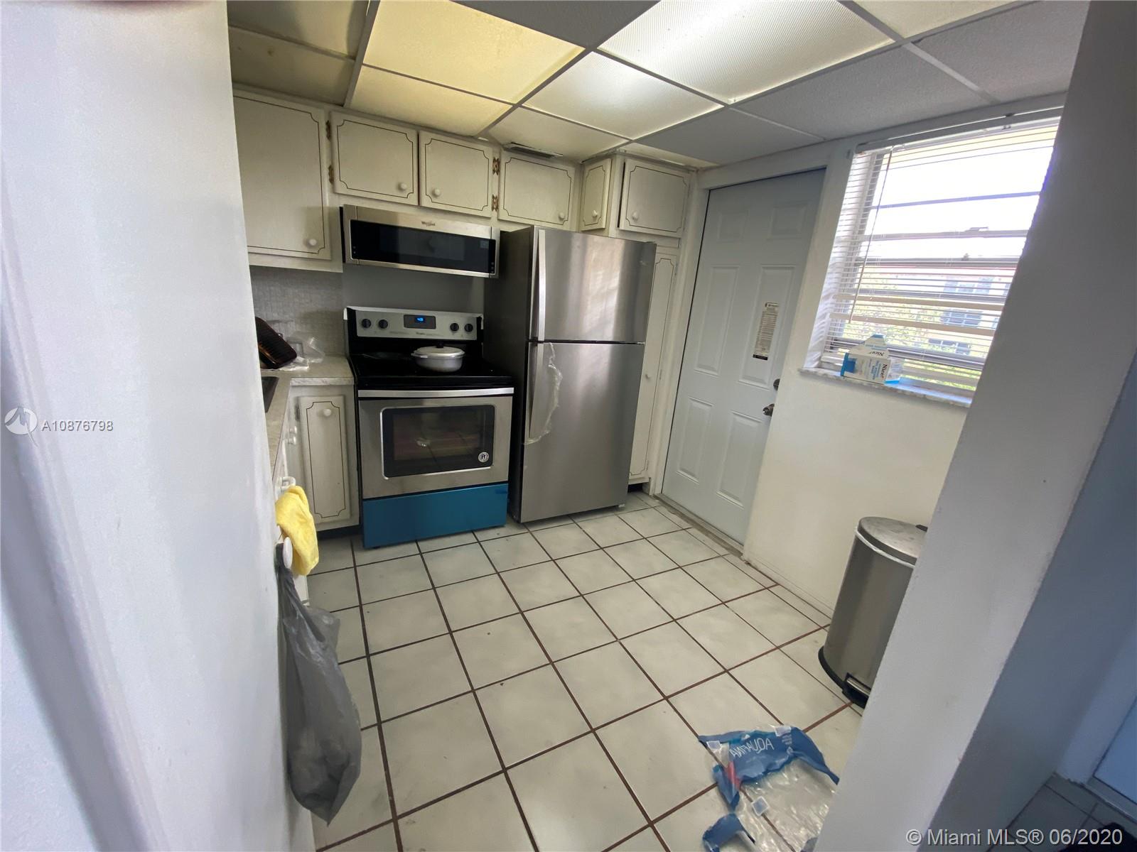 BISC LAKE GARDENS NO 2 BL - Residential