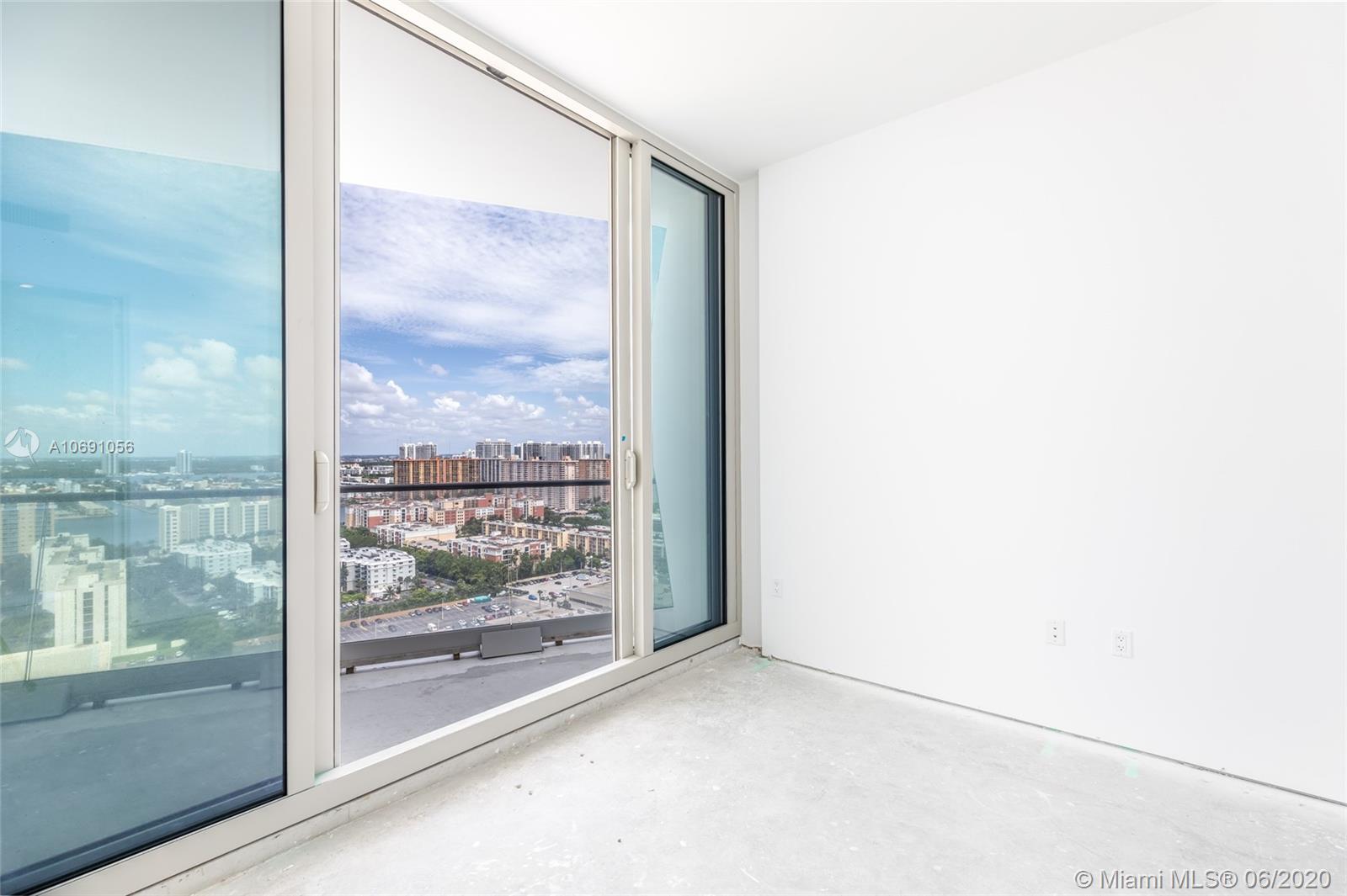 JADE SIGNATURE CONDO - Residential