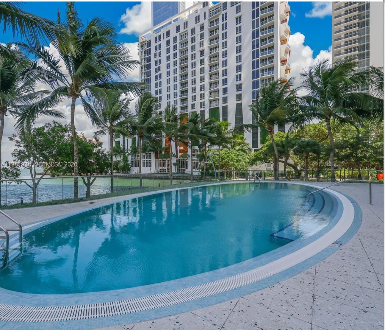 ICON BAY CONDO - Residential